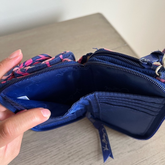 Vera Bradley All in One Crossbody wallet pink and purple - Picture 4 of 8